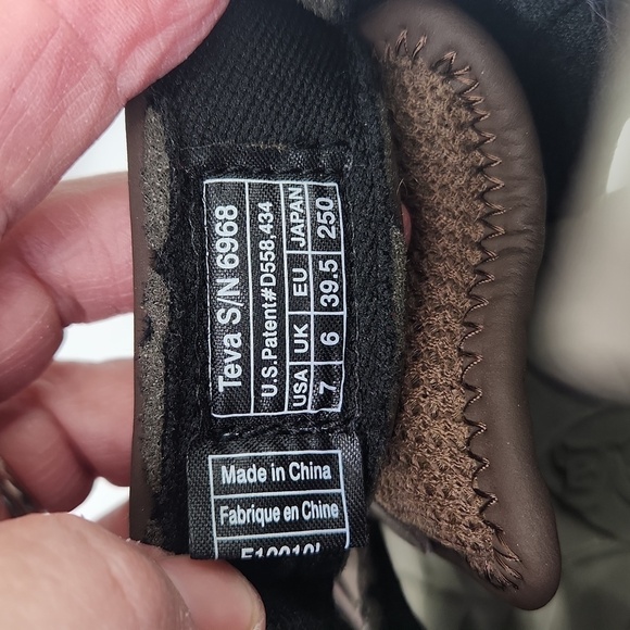 Teva Fore Bay Outdoor Brown Sandal - Picture 6 of 7